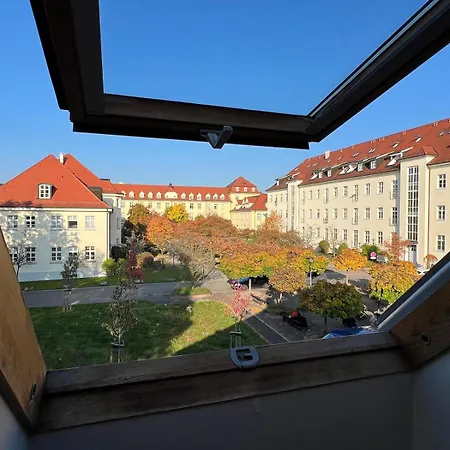 Im Welfenpalais
